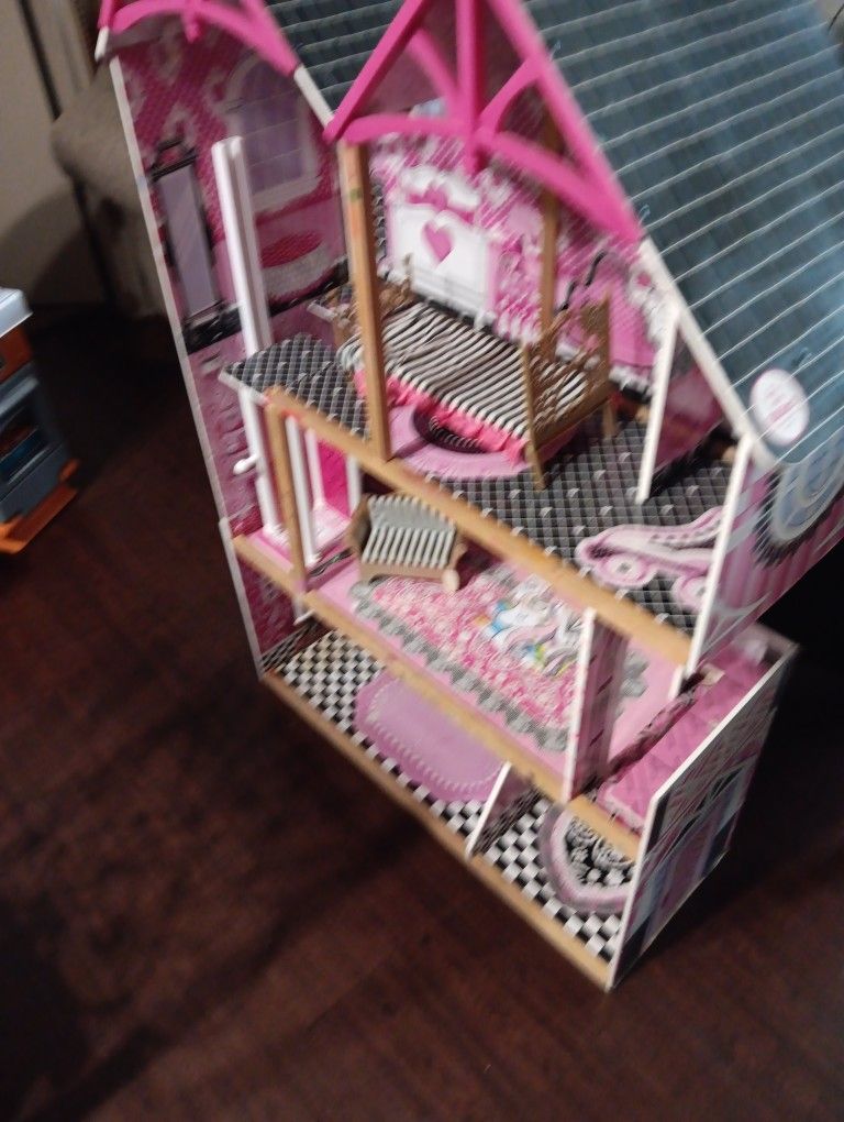 Barbie House