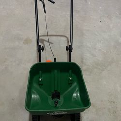 Turf Builder Mini Push Spreader