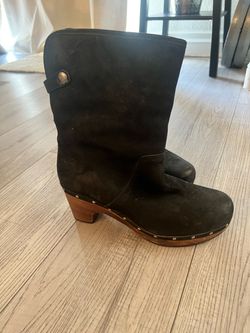 Shoes size 5