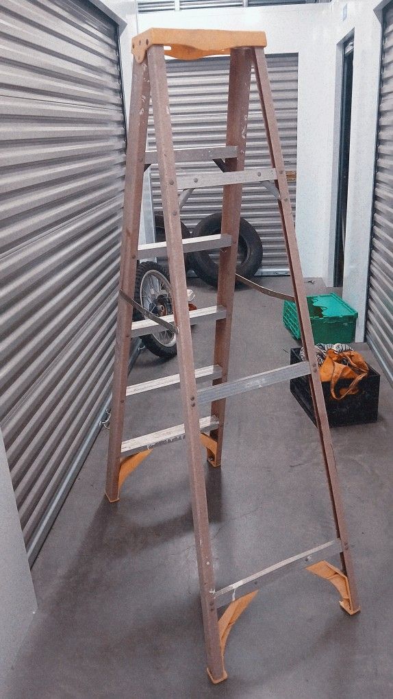 Small Yet Sturdy Ladder Cheap