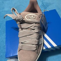 ADIDAS CAMPUS 00S & ADIDAS SANDALS 