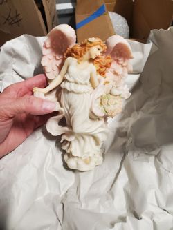 Angel  Figurine