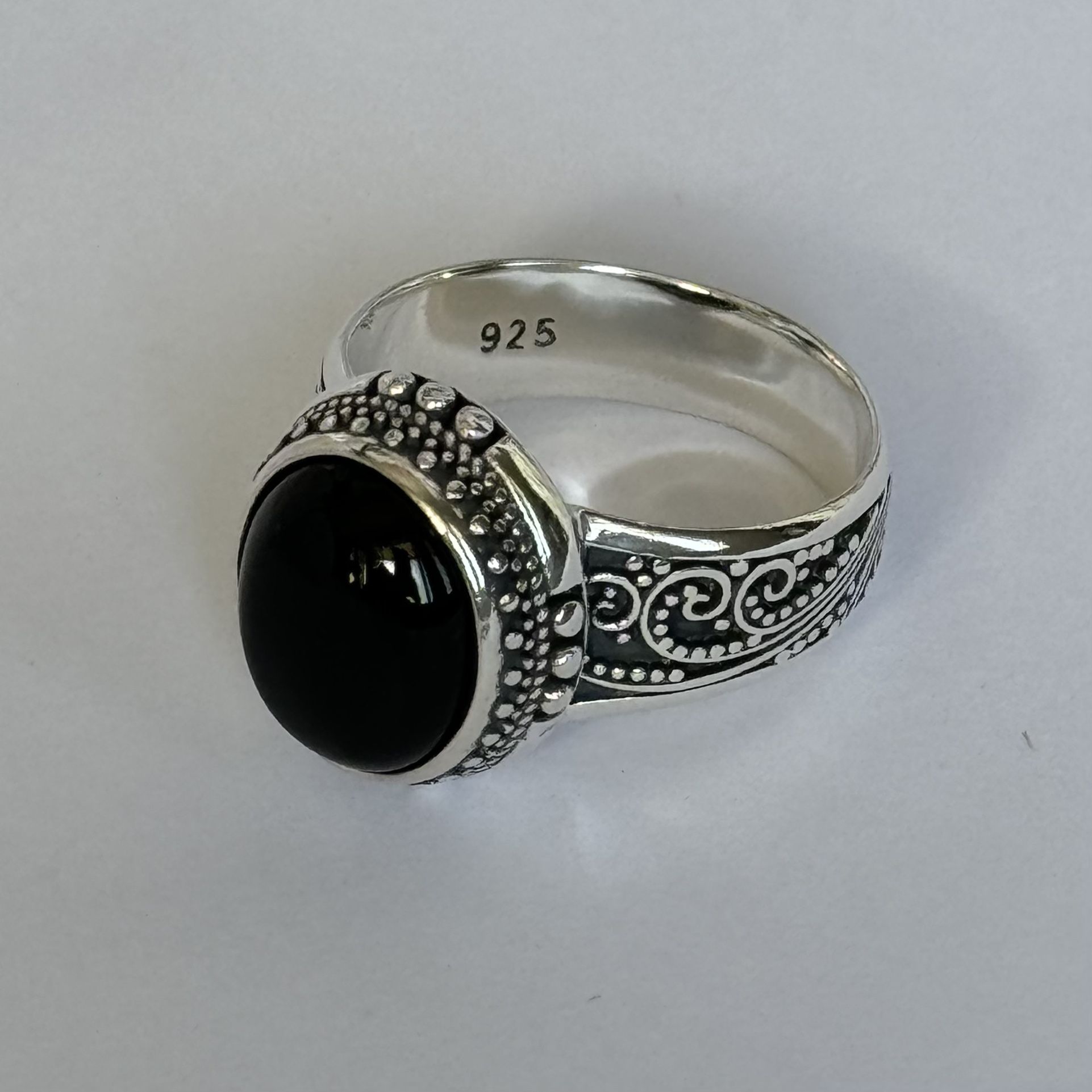 Black Agate 💍 925 Sterling Silver Ring Size 8
