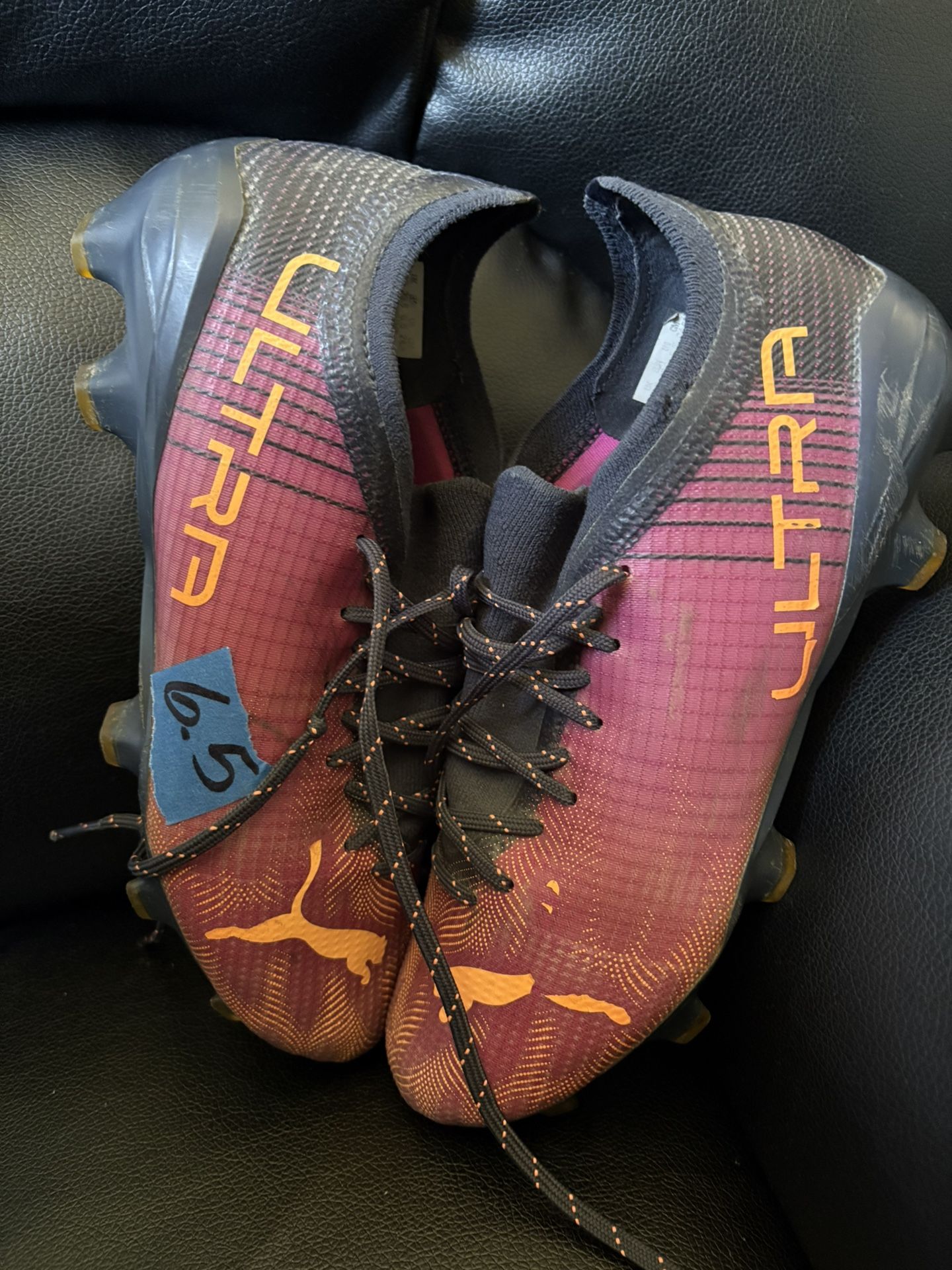 Soccer Shoes Size 6.5