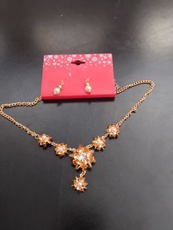New Golden Bow Gift Dazzling Necklace & Earring Jewelry Set