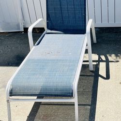 Adjustable Lounge Chair 