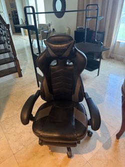 GAMING CHAIR