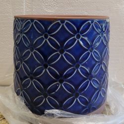 Southern Patio Griffy ceramic pot, specifically a 6" (5.9 in. x 6.1 in.) blue ceramic pot 