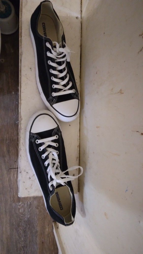 Converse Chuck Taylor Size 12 Mens