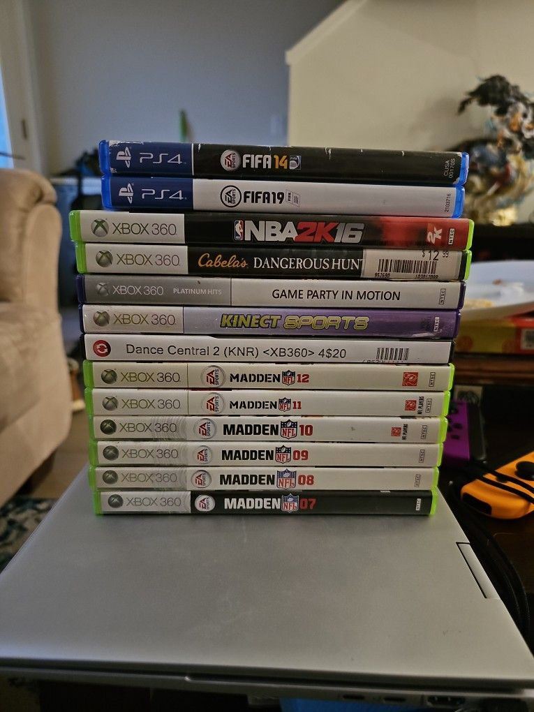 Xbox 360 & Playstation 4 Video Games