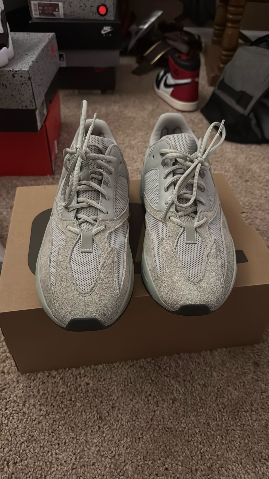 Yeezy 700 Salt Sz 12