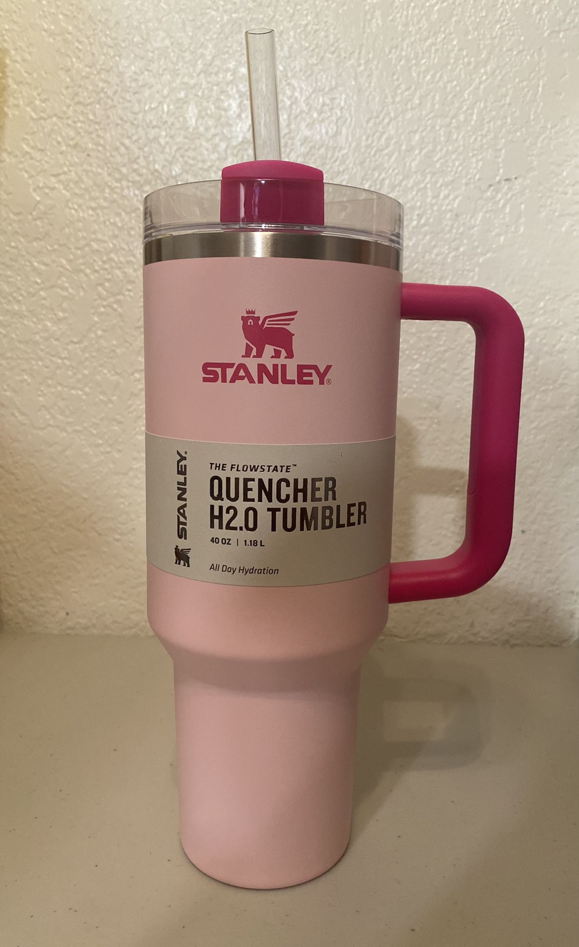 NEW Stanley 40oz Stainless Steel Flowstate Quencher-Pink Flamingo