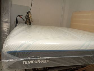 💤🛌🏽💤💤 $1,000 size king 80×76 now available 💤🛌🏽💤💤