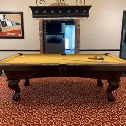 Traditional Pool Table 