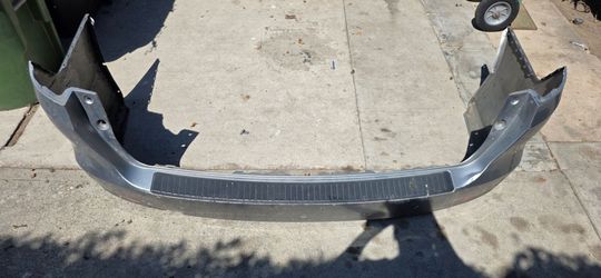 OEM rear bumper for 2018–2025 Honda Odyssey.