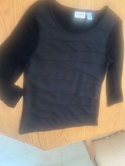 Chico’s Travelers Black Top - size 0