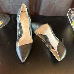 BCBG SHOES WITH CLEAR SIDES SIZE 9