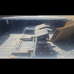 Husky fifth wheel trailer hitch head