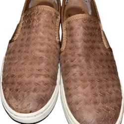 Söfft Womens leather sneaker 8 M