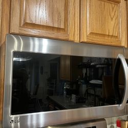 LG OTR Microwave 