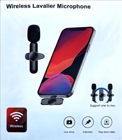 Plug and play dual wireless lavalier microphone kit