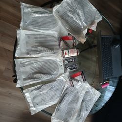 4 Pairs Of Redding Gloves And Rod Connectors 