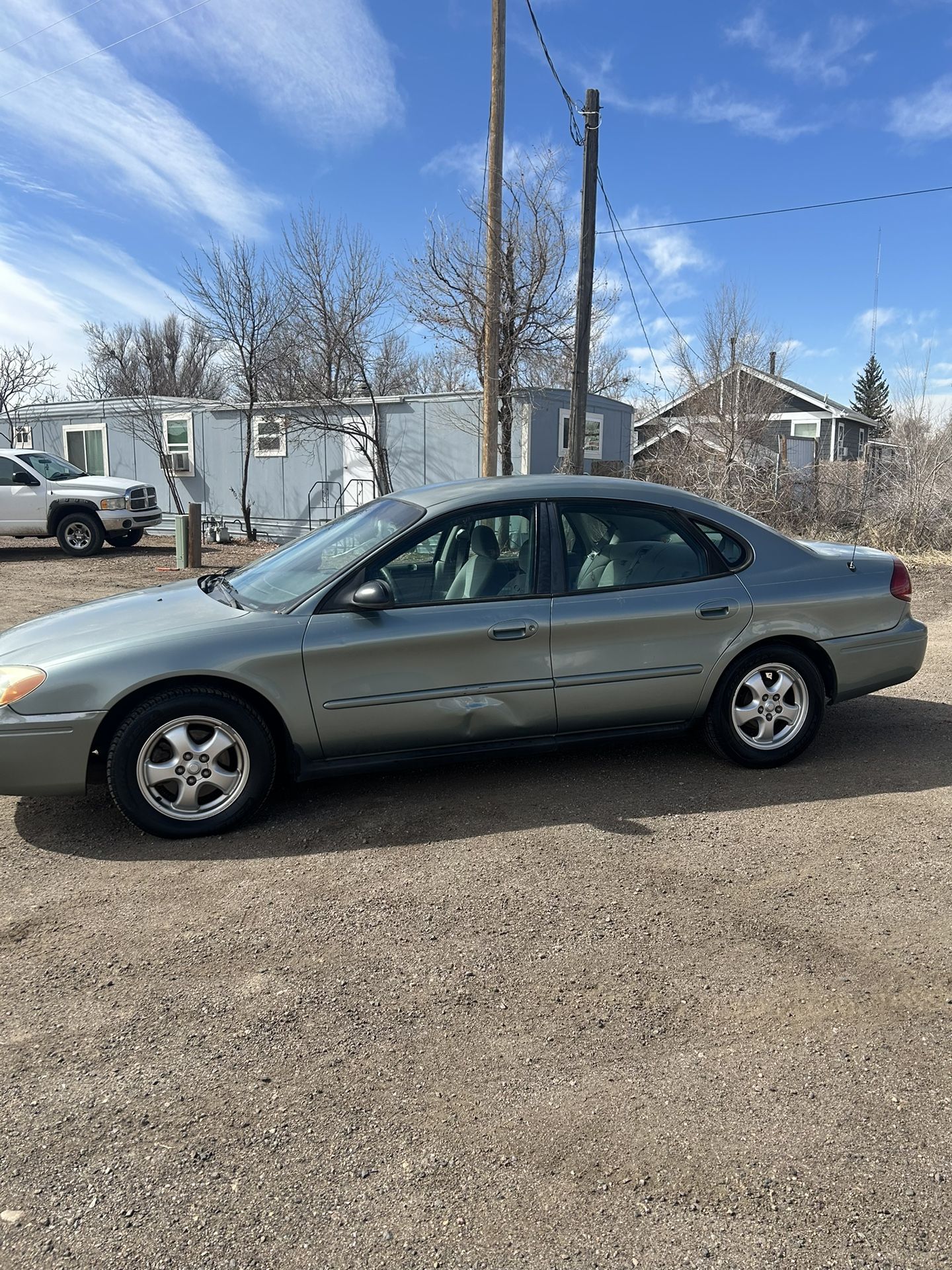 2005 Ford Taurus