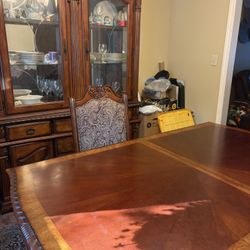 China Cabinet And Table Set