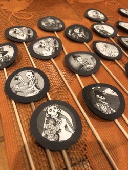 21 calavera themed decoration sticks