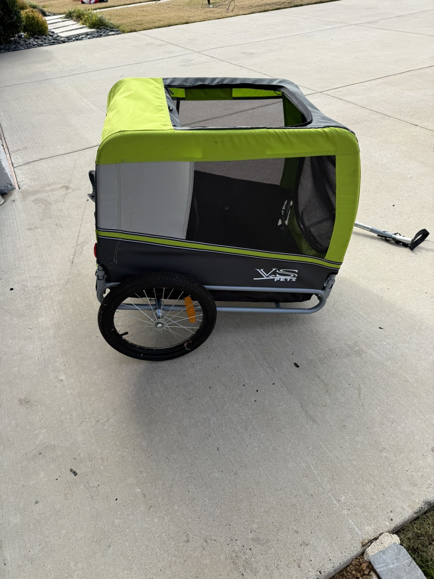 Bike trailer for medium or large pet up to 78 pounds