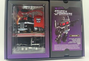 Hot Wheels Transformers Nemesis Prime