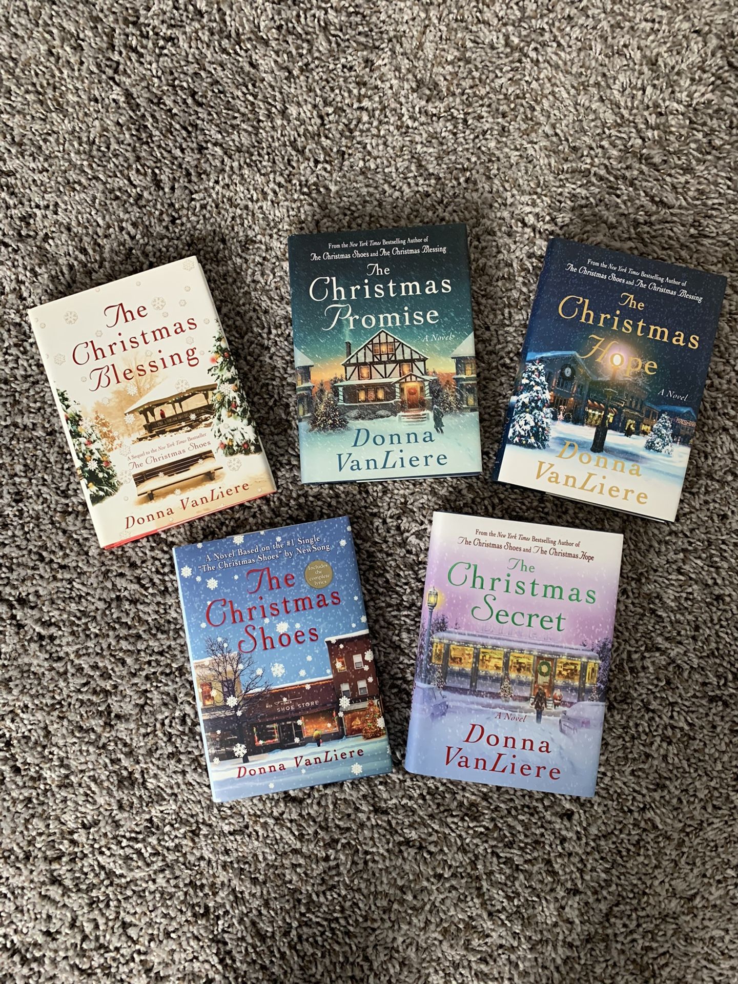 The Christmas Shoes and 4 sequel books by Donna VanLiere