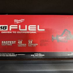 Milwaukee Fuel Hacksaw TOOL ONLY