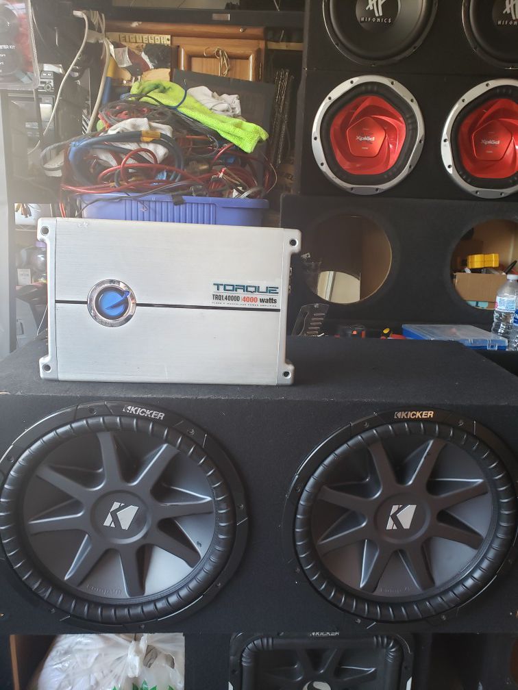 15 inch kickers comp vr and 4000 watts amp