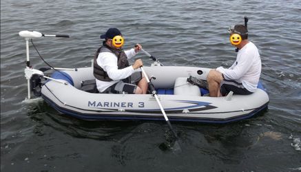 Intex Mariner 3 Inflatable Boat Package w/ Electric Trolling Motor – Like New