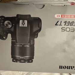 Canon EOS REBEL T7