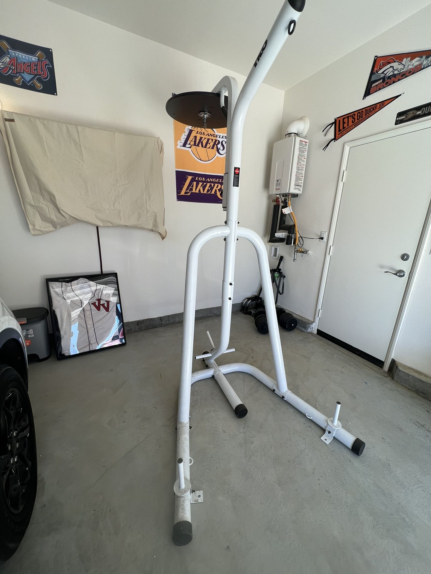TKO Deluxe Heavy Bag Stand for Sale in Moreno Valley, CA OfferUp