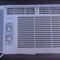 FRIGIDAIRE Air Conditioner