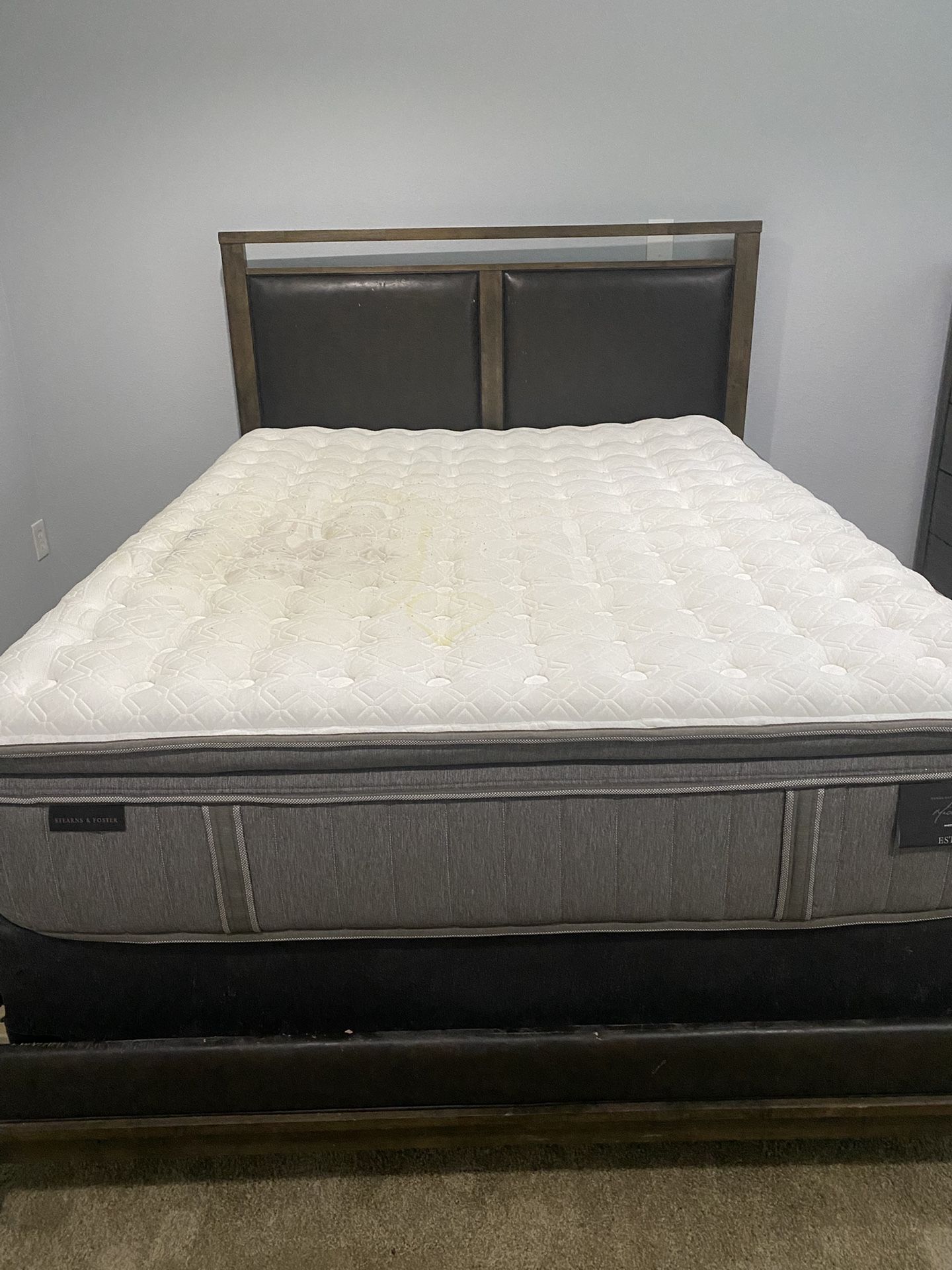 Free Queen Bed Set & Dresser