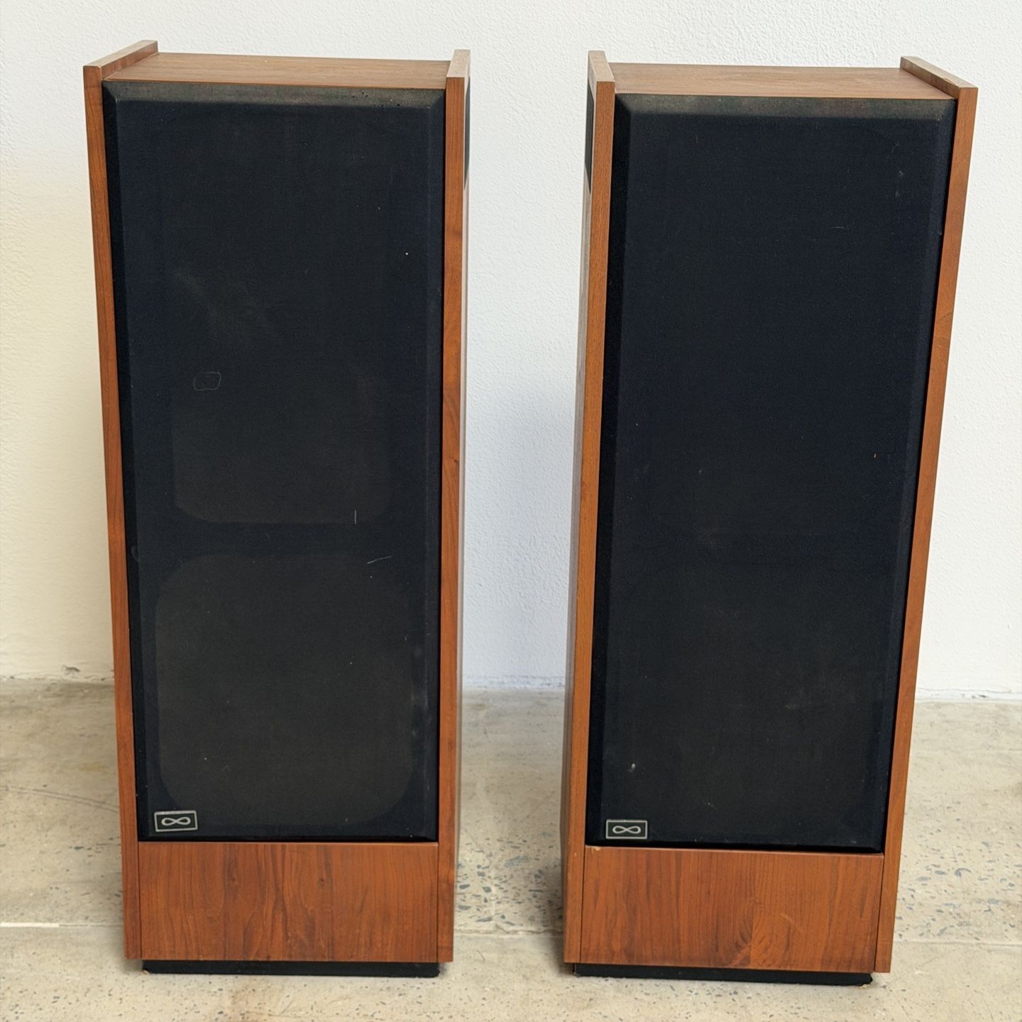 Infinity Monitor IIa Vintage Floorstanding Speakers In Working Order ...