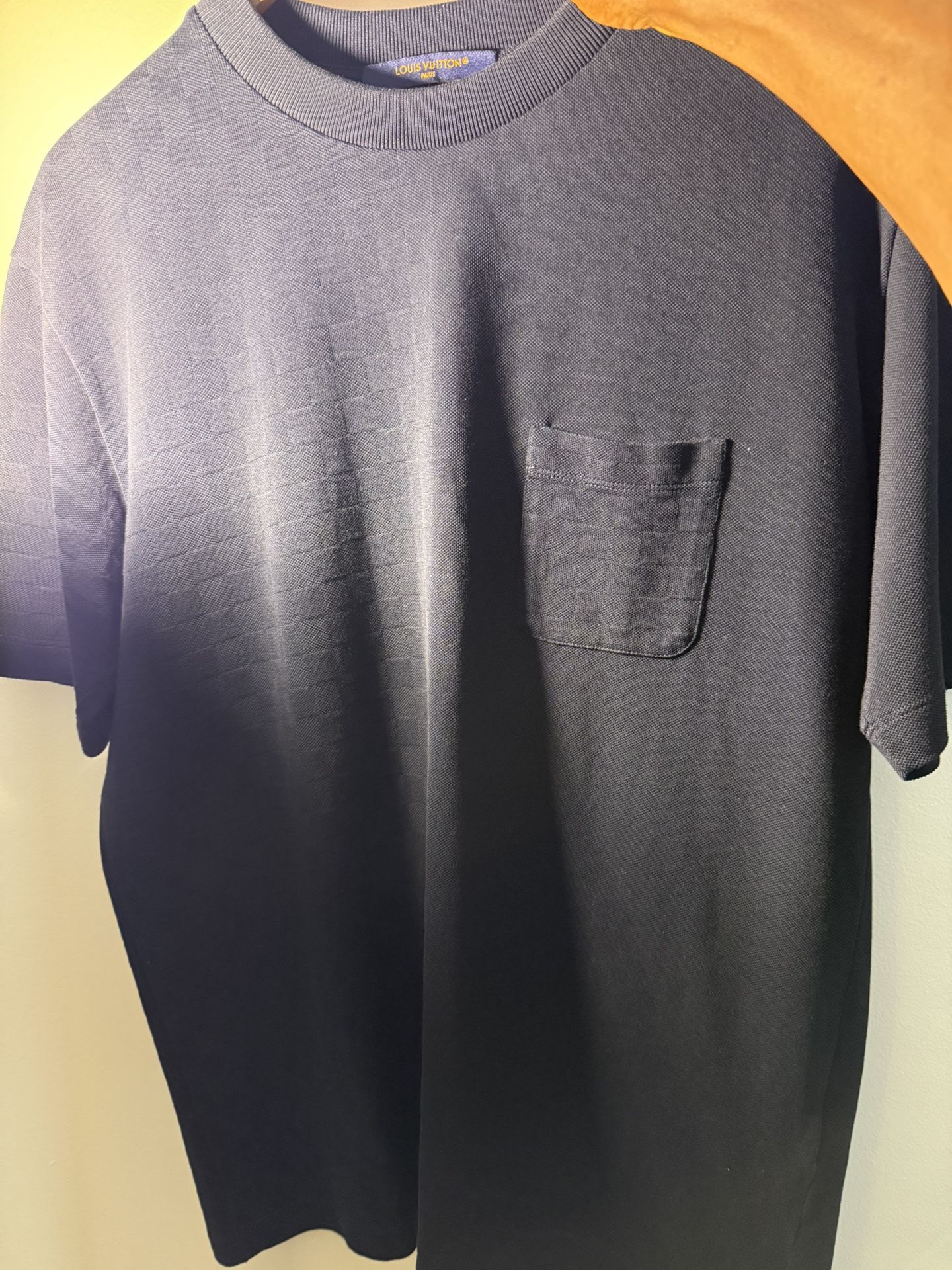 Louis Vuitton Men’s Half Damier Pocket T-Shirt . Size L