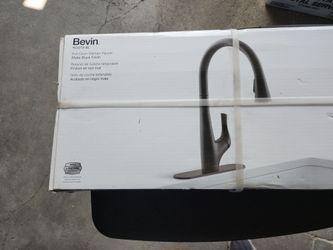 Bevin Matte Black Faucet