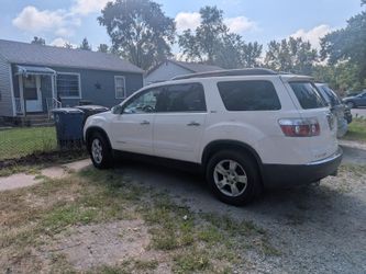 GMC Acadia SLT White SUV