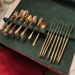 Beautiful Rogers Gold Tone Flatware Set For 8