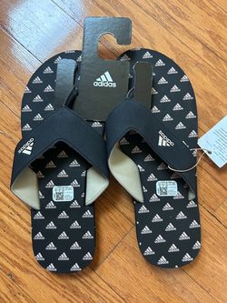 adidas Men’s Black Logo Slide Sandals size 8