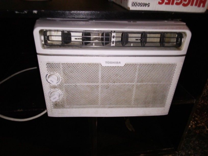 Toshiba Window AC Unit