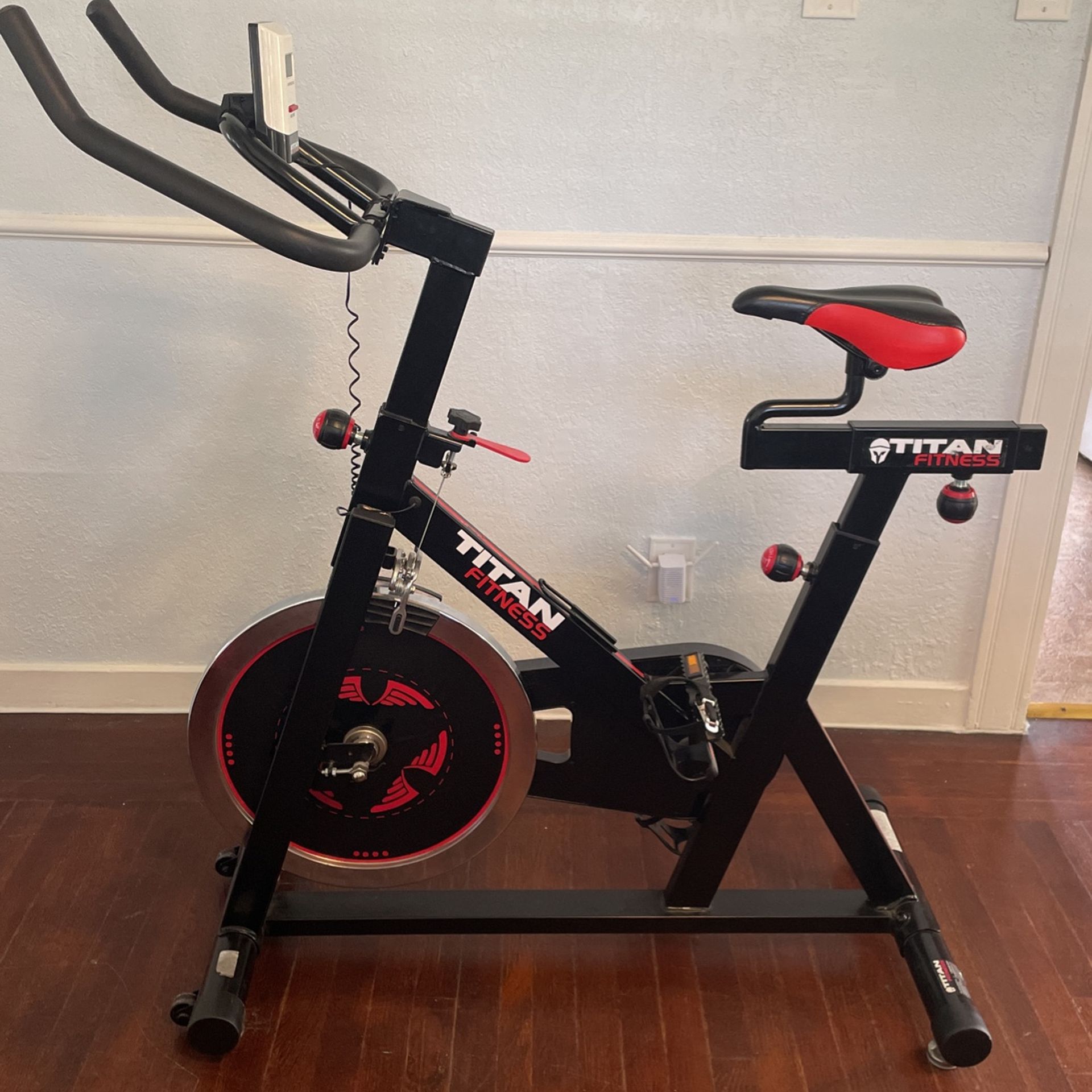 Titan Fitness Exercise Stationary Bike for Sale in Stockton CA