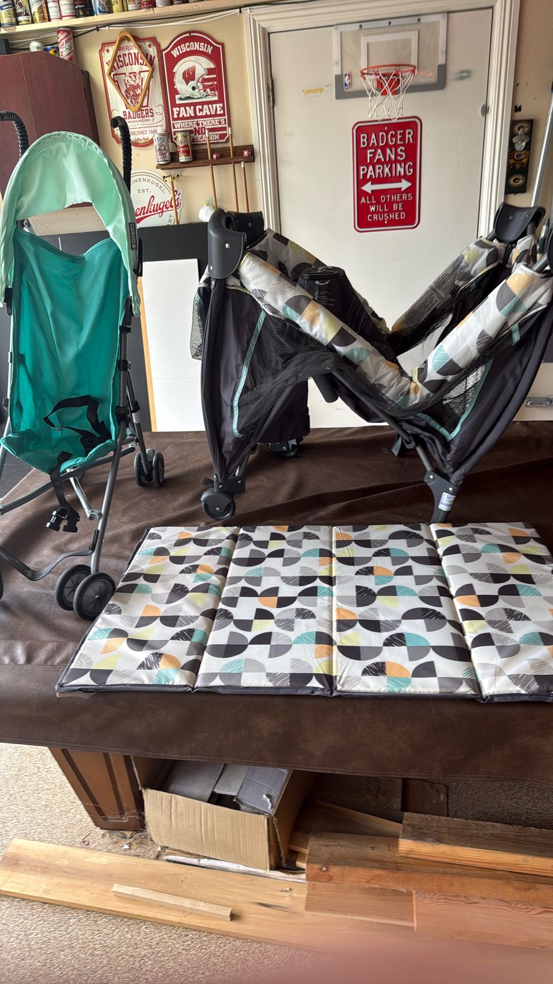baby stroller and travel crib