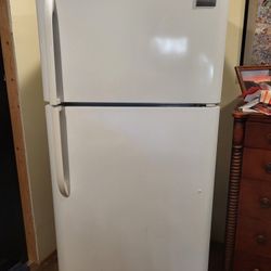 Frigidaire Frost Free Frig