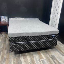 Queen Memory Foam Gel Come With Free Box Spring - Free Delivery 🚚 Today To Reasonable Distance 